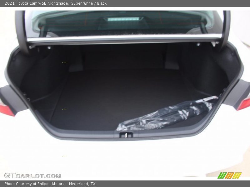 Super White / Black 2021 Toyota Camry SE Nightshade