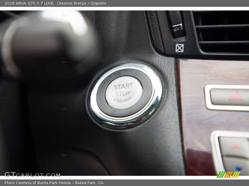 Chestnut Bronze / Graphite 2018 Infiniti Q70 3.7 LUXE