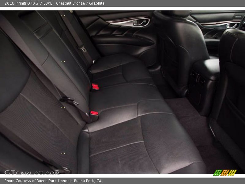 Chestnut Bronze / Graphite 2018 Infiniti Q70 3.7 LUXE