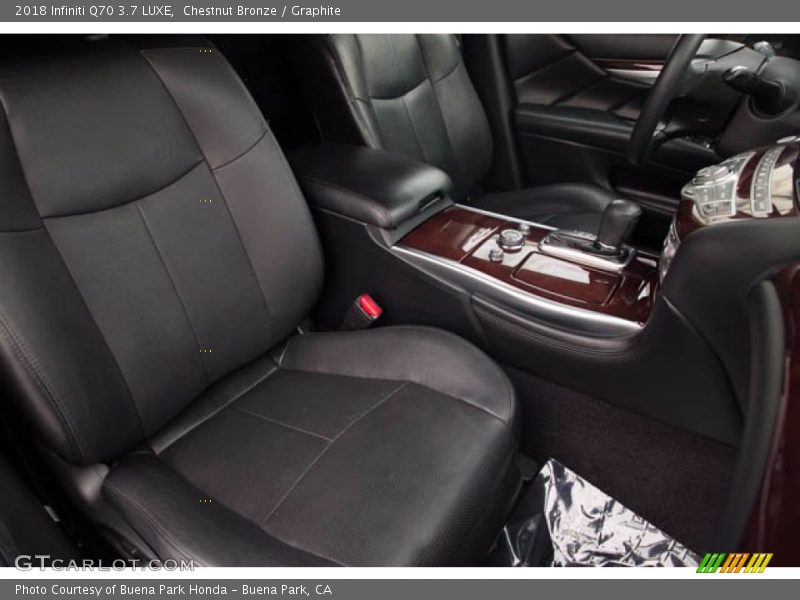 Chestnut Bronze / Graphite 2018 Infiniti Q70 3.7 LUXE