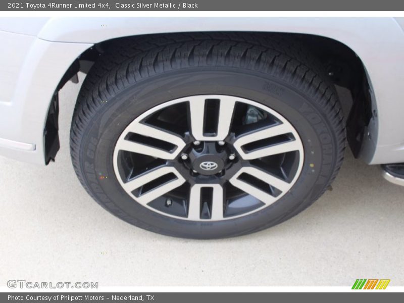 Classic Silver Metallic / Black 2021 Toyota 4Runner Limited 4x4