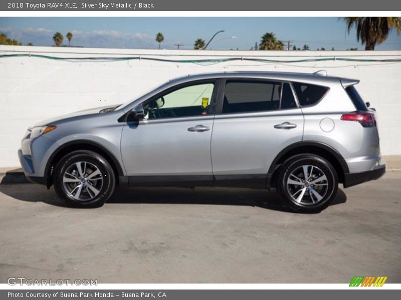 Silver Sky Metallic / Black 2018 Toyota RAV4 XLE