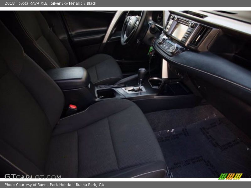 Silver Sky Metallic / Black 2018 Toyota RAV4 XLE