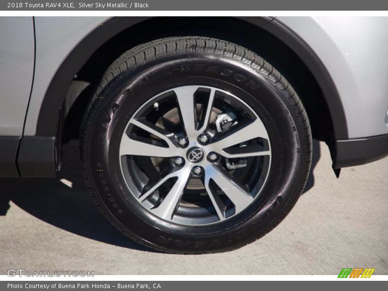 Silver Sky Metallic / Black 2018 Toyota RAV4 XLE