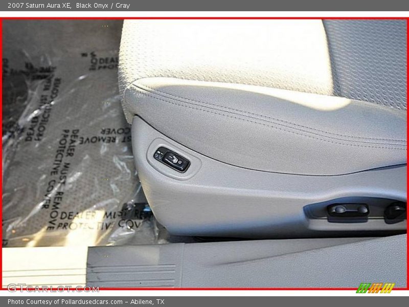 Black Onyx / Gray 2007 Saturn Aura XE
