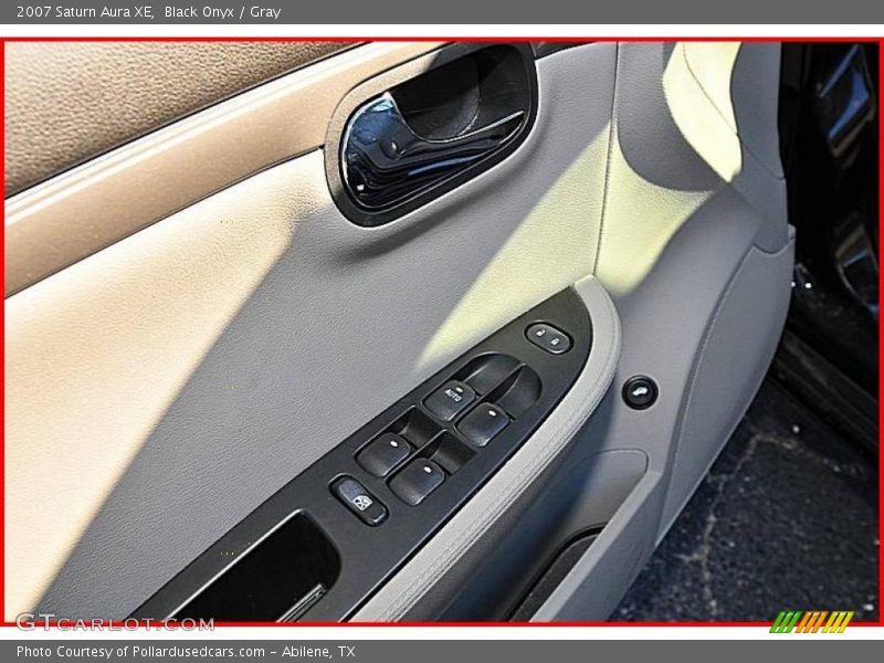 Black Onyx / Gray 2007 Saturn Aura XE