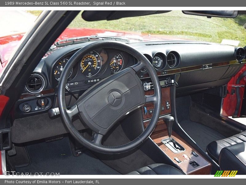 Dashboard of 1989 SL Class 560 SL Roadster