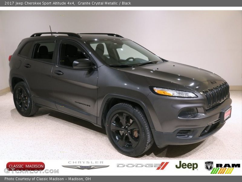 Granite Crystal Metallic / Black 2017 Jeep Cherokee Sport Altitude 4x4