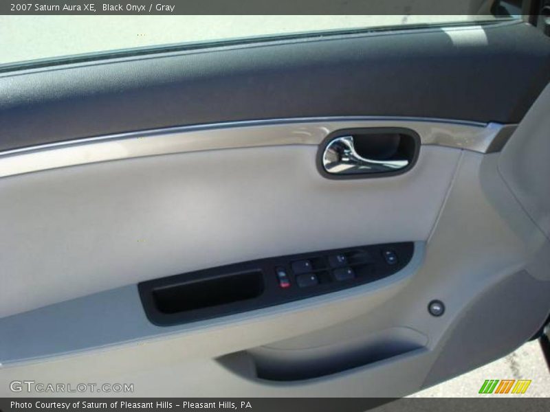 Black Onyx / Gray 2007 Saturn Aura XE
