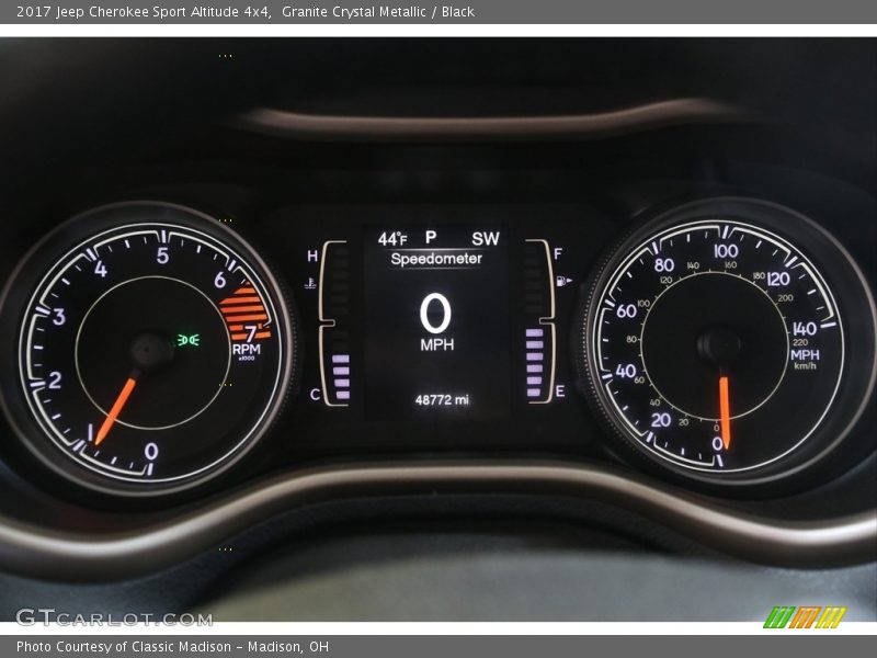 Granite Crystal Metallic / Black 2017 Jeep Cherokee Sport Altitude 4x4