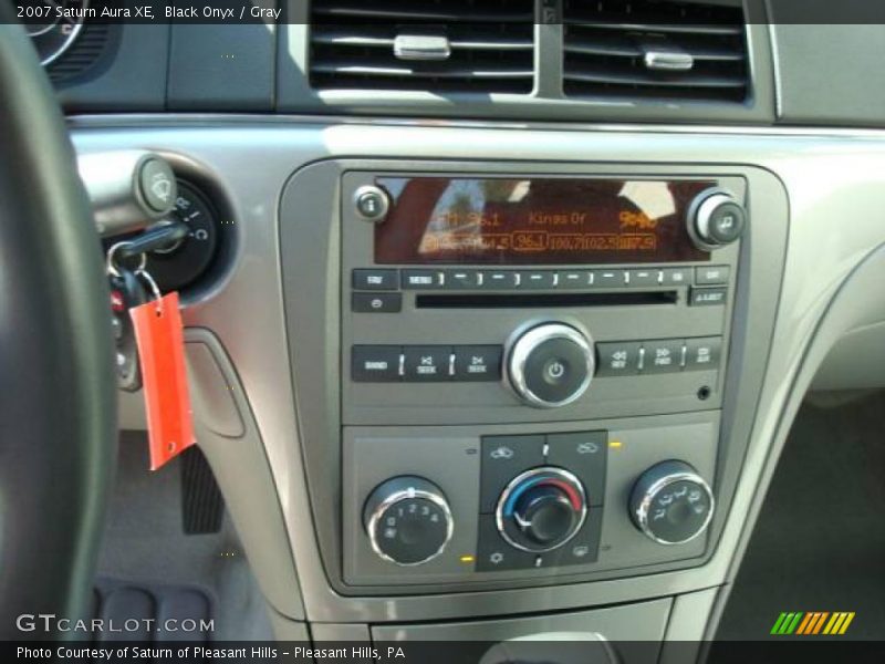 Black Onyx / Gray 2007 Saturn Aura XE