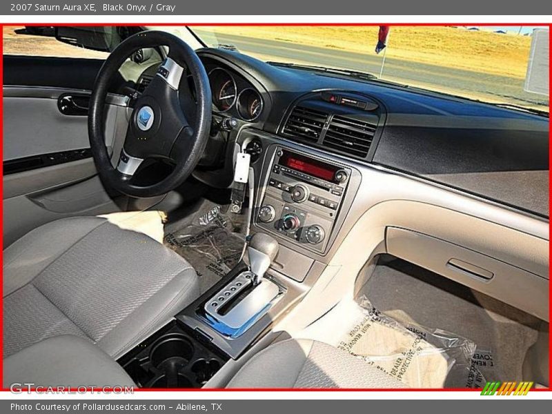 Black Onyx / Gray 2007 Saturn Aura XE