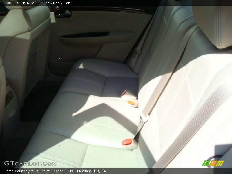 Berry Red / Tan 2007 Saturn Aura XE