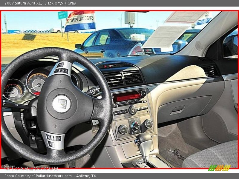 Black Onyx / Gray 2007 Saturn Aura XE