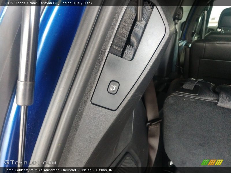 Indigo Blue / Black 2019 Dodge Grand Caravan GT