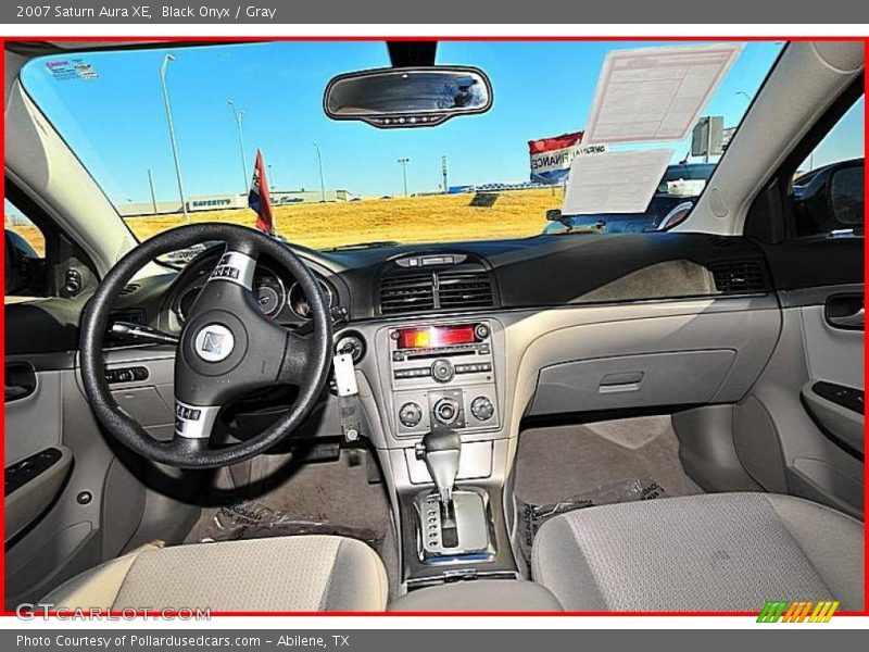 Black Onyx / Gray 2007 Saturn Aura XE