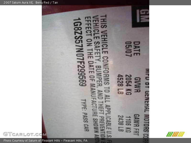 Berry Red / Tan 2007 Saturn Aura XE