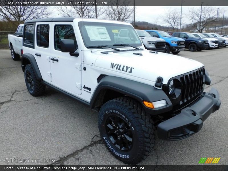 Bright White / Black 2021 Jeep Wrangler Unlimited Willys 4x4