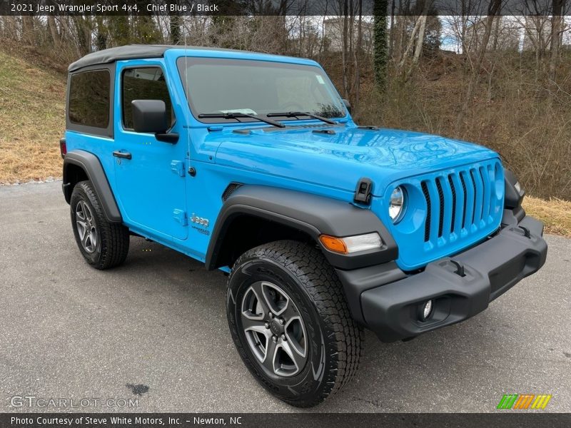 Front 3/4 View of 2021 Wrangler Sport 4x4