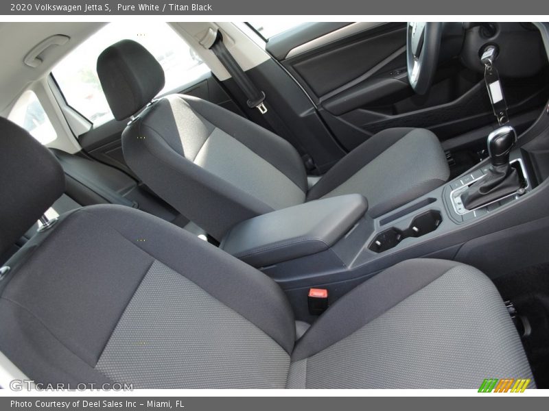 Pure White / Titan Black 2020 Volkswagen Jetta S