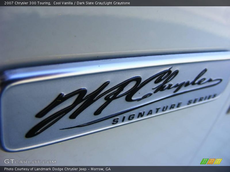 Cool Vanilla / Dark Slate Gray/Light Graystone 2007 Chrysler 300 Touring