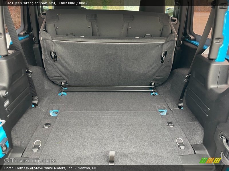  2021 Wrangler Sport 4x4 Trunk