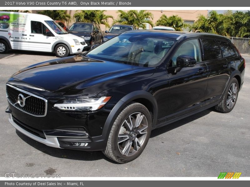  2017 V90 Cross Country T6 AWD Onyx Black Metallic