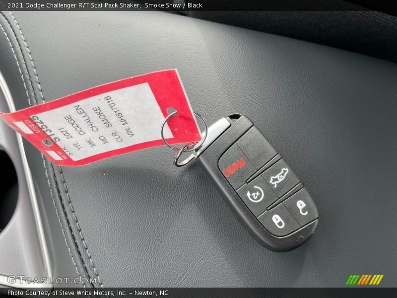 Keys of 2021 Challenger R/T Scat Pack Shaker