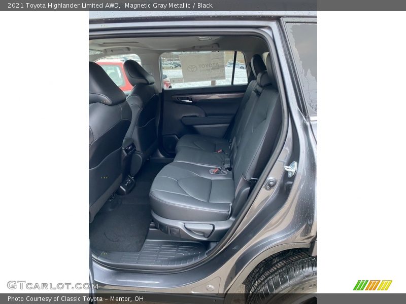 Magnetic Gray Metallic / Black 2021 Toyota Highlander Limited AWD