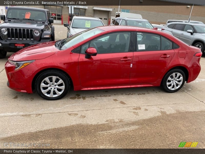 Barcelona Red Metallic / Black 2020 Toyota Corolla LE