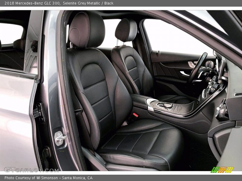 Selenite Grey Metallic / Black 2018 Mercedes-Benz GLC 300
