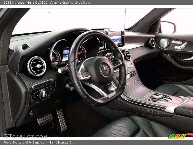 Selenite Grey Metallic / Black 2018 Mercedes-Benz GLC 300