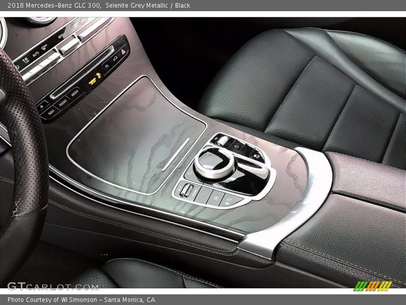 Selenite Grey Metallic / Black 2018 Mercedes-Benz GLC 300