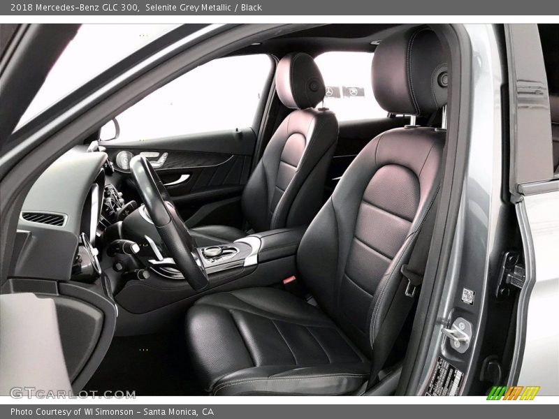 Selenite Grey Metallic / Black 2018 Mercedes-Benz GLC 300