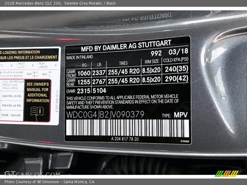 Selenite Grey Metallic / Black 2018 Mercedes-Benz GLC 300