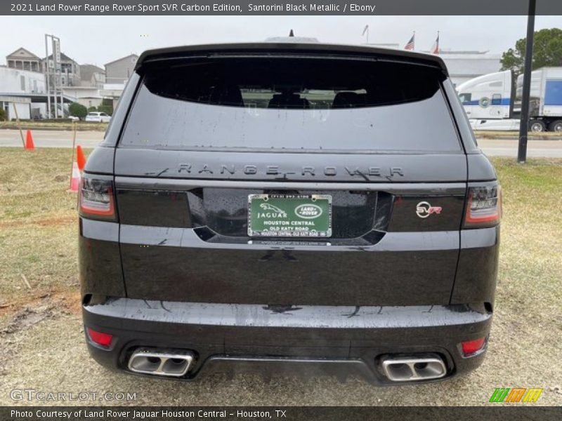 Exhaust of 2021 Range Rover Sport SVR Carbon Edition