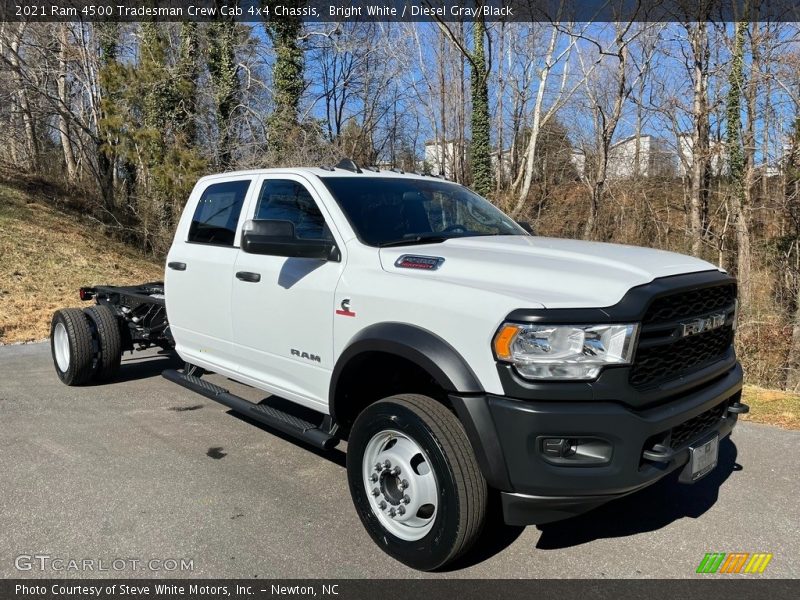  2021 4500 Tradesman Crew Cab 4x4 Chassis Bright White