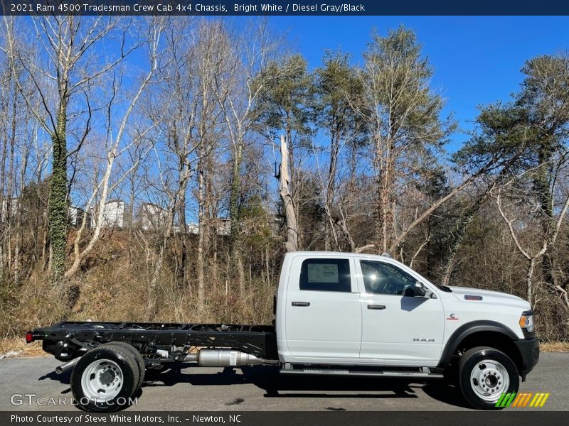  2021 4500 Tradesman Crew Cab 4x4 Chassis Bright White