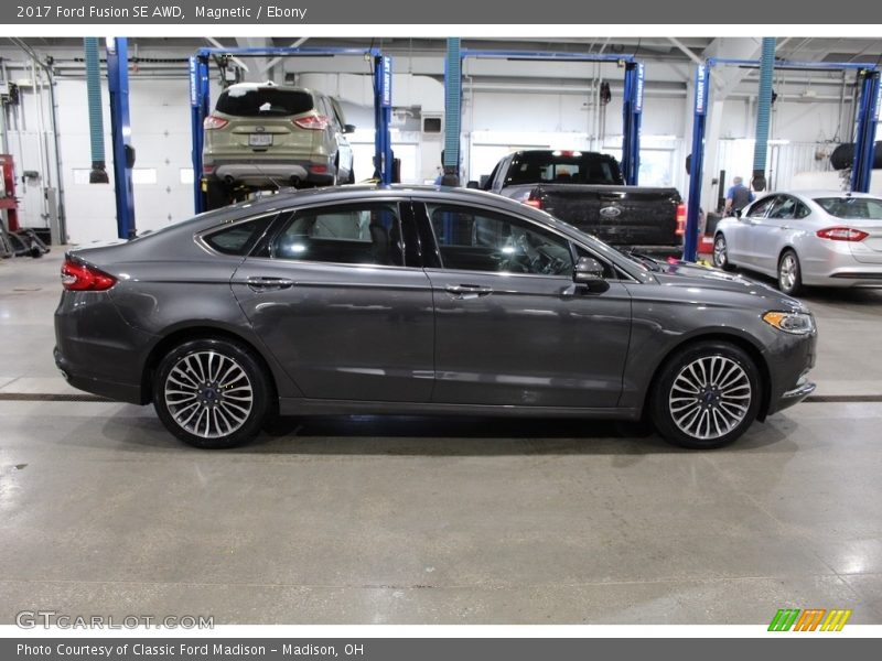 Magnetic / Ebony 2017 Ford Fusion SE AWD