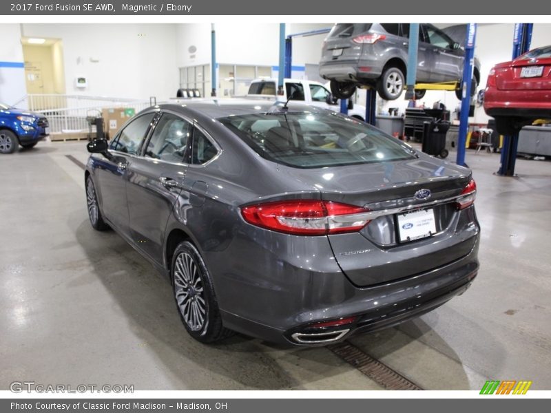 Magnetic / Ebony 2017 Ford Fusion SE AWD