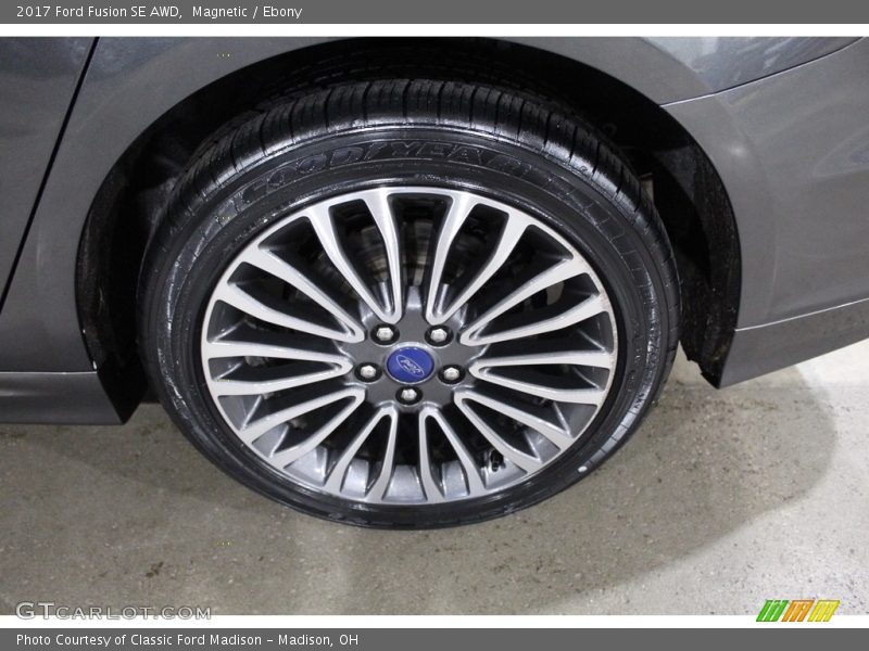 Magnetic / Ebony 2017 Ford Fusion SE AWD