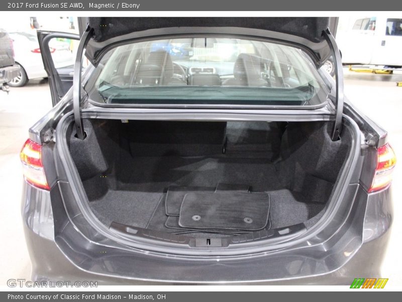 Magnetic / Ebony 2017 Ford Fusion SE AWD