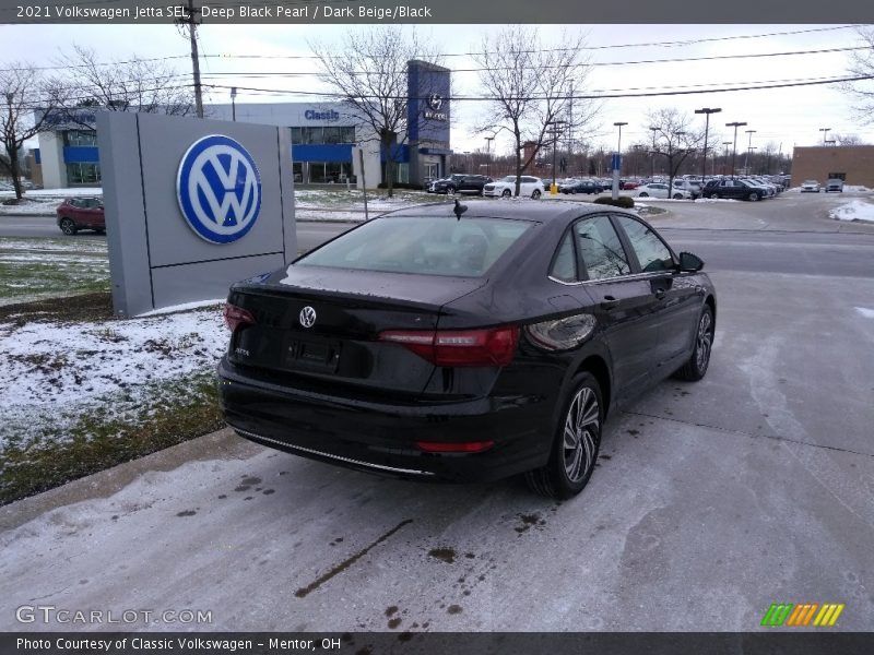 Deep Black Pearl / Dark Beige/Black 2021 Volkswagen Jetta SEL