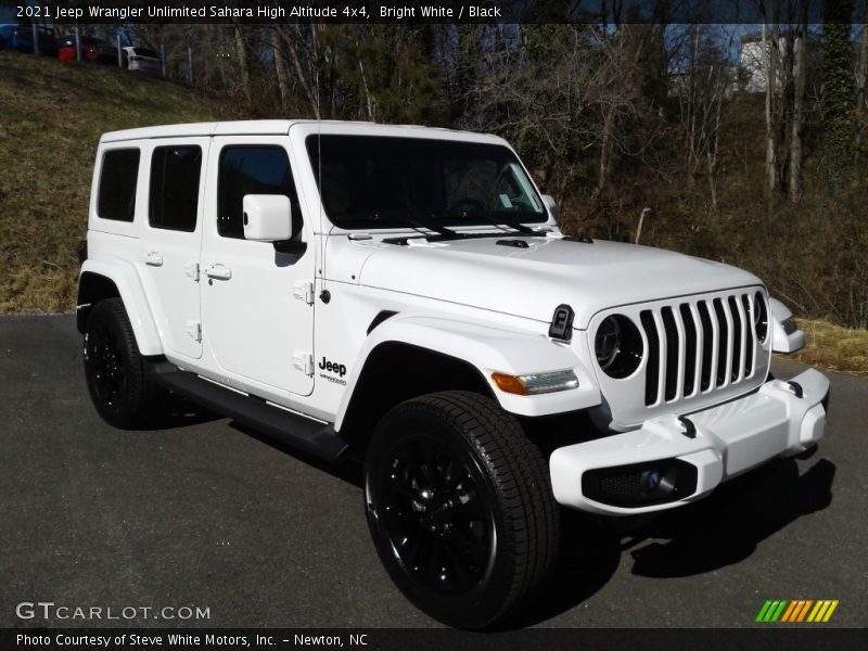 Bright White / Black 2021 Jeep Wrangler Unlimited Sahara High Altitude 4x4