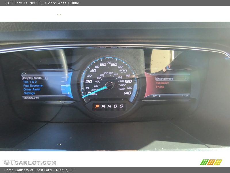 Oxford White / Dune 2017 Ford Taurus SEL