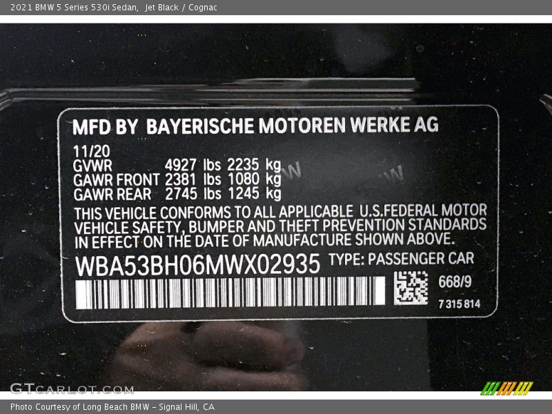 2021 5 Series 530i Sedan Jet Black Color Code 668