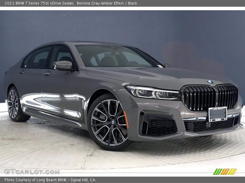 Front 3/4 View of 2021 7 Series 750i xDrive Sedan