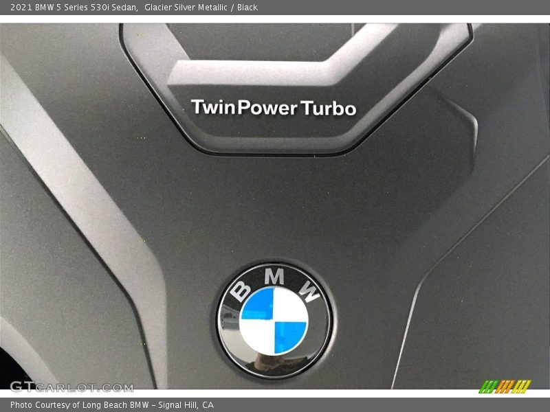 Glacier Silver Metallic / Black 2021 BMW 5 Series 530i Sedan