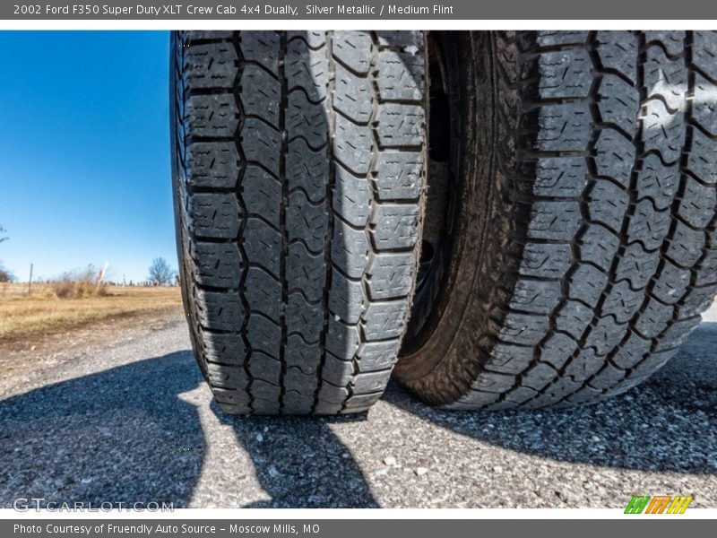 Silver Metallic / Medium Flint 2002 Ford F350 Super Duty XLT Crew Cab 4x4 Dually