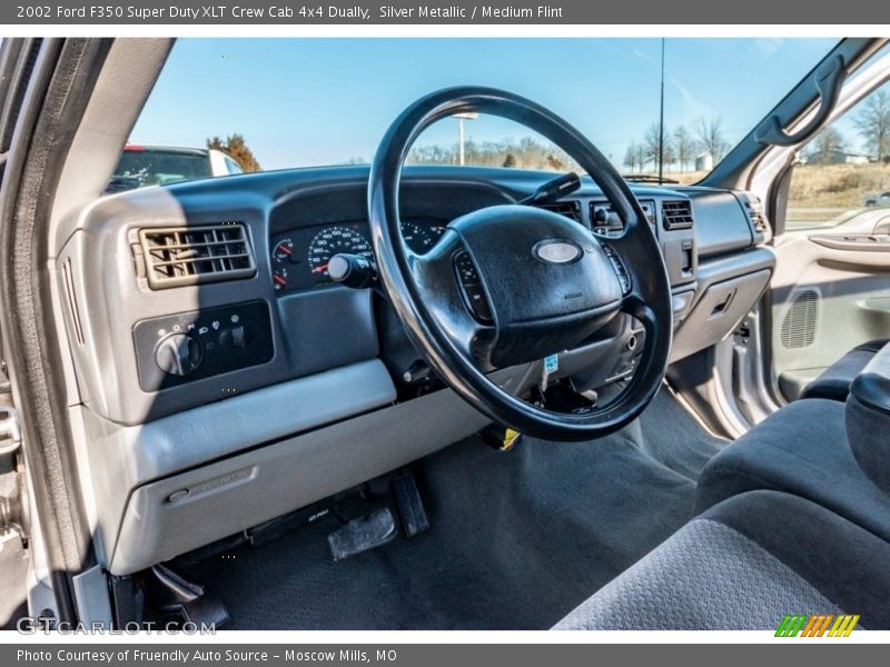  2002 F350 Super Duty XLT Crew Cab 4x4 Dually Medium Flint Interior